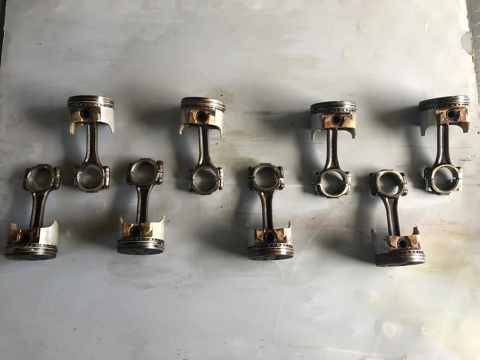 Parts & Memorabilia Engines - Image 7 of 10