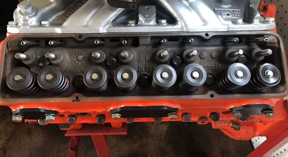 Parts & Memorabilia Engines - Image 5 of 10