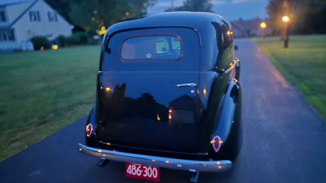Ford Hot Rod - Image 24 of 31