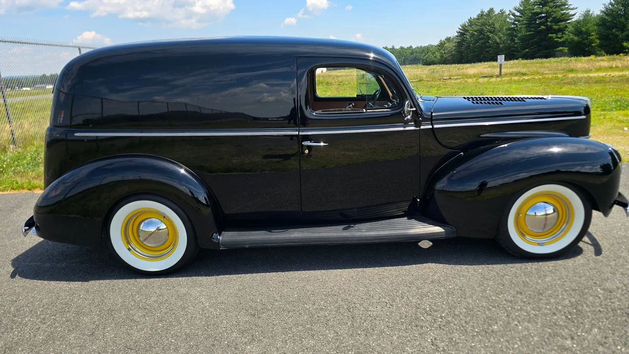 Ford Hot Rod - Image 17 of 31