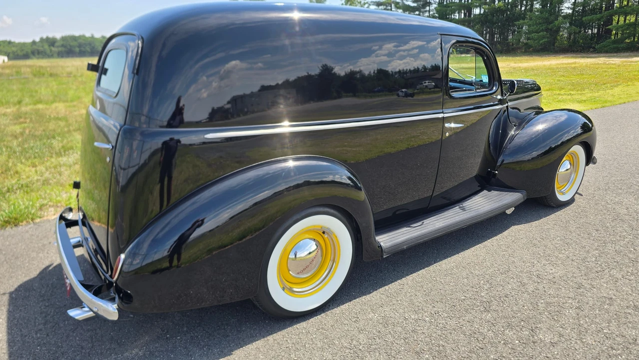 Ford Hot Rod - Image 20 of 31
