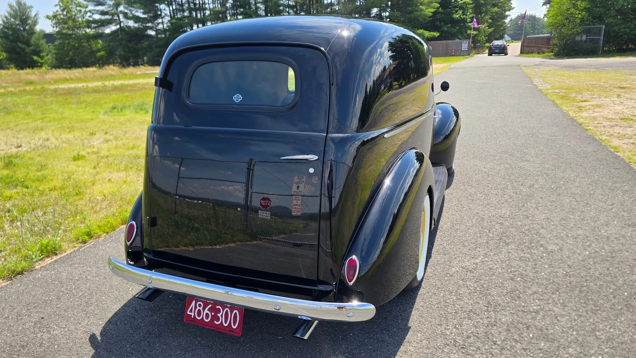 Ford Hot Rod - Image 23 of 31