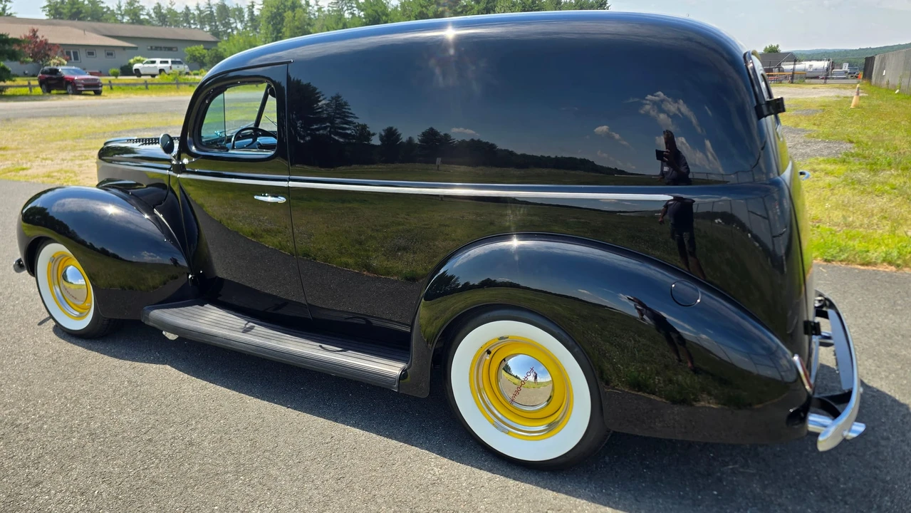 Ford Hot Rod - Image 28 of 31