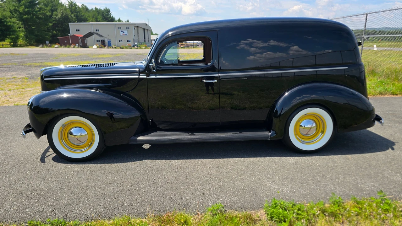 Ford Hot Rod - Image 29 of 31
