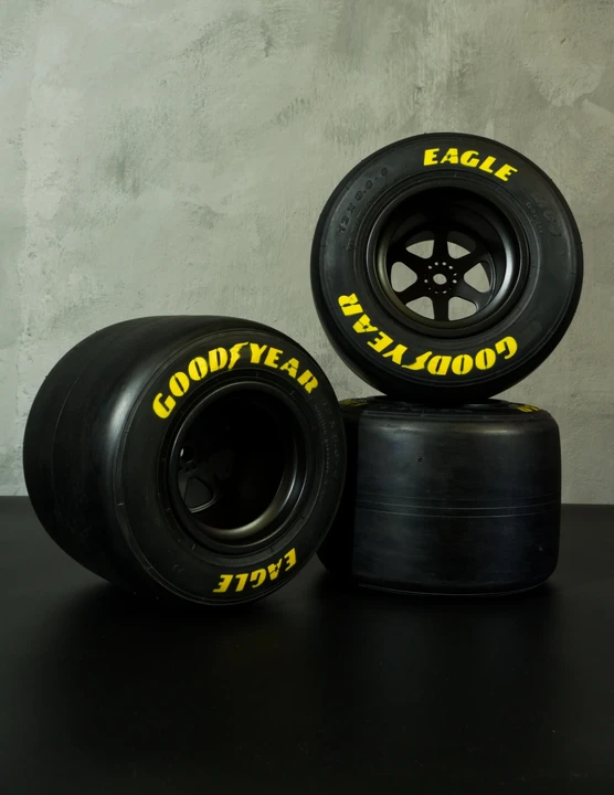 McLaren F1 - Image 18 of 21