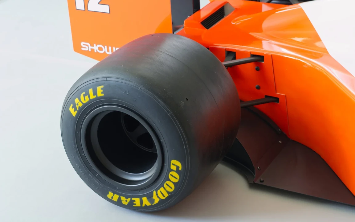 McLaren F1 - Image 20 of 21