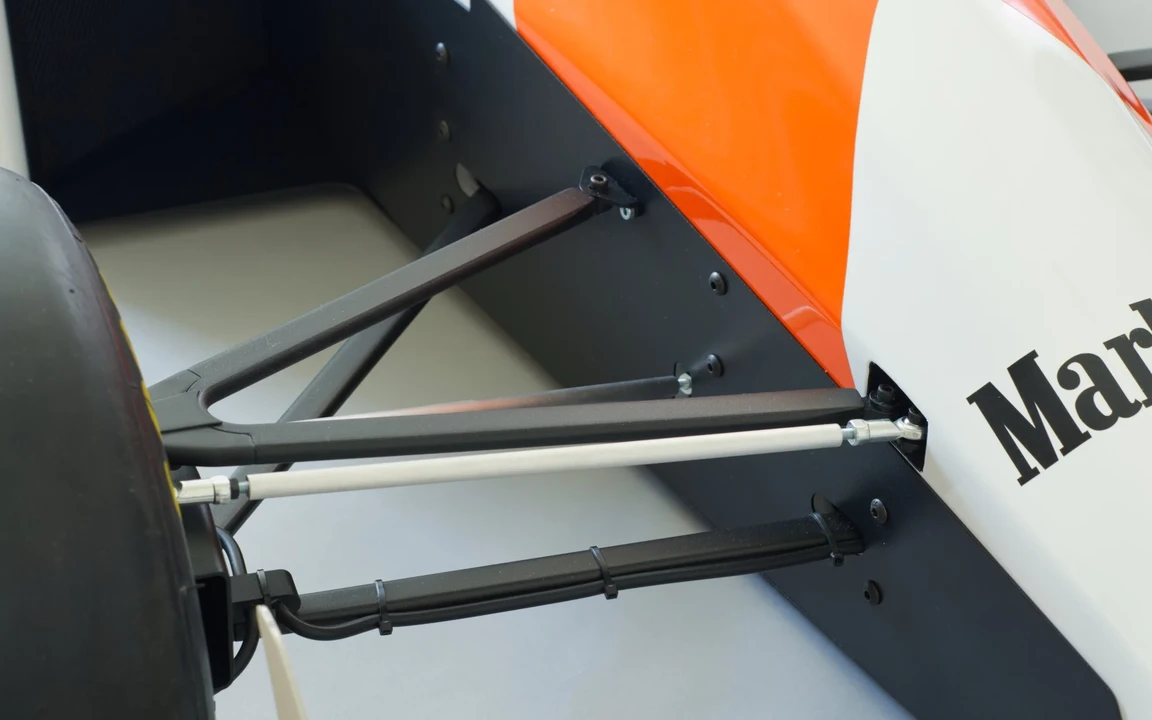 McLaren F1 - Image 15 of 21