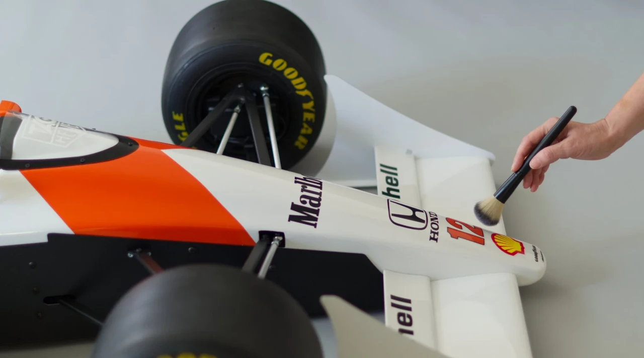 McLaren F1 - Image 6 of 21