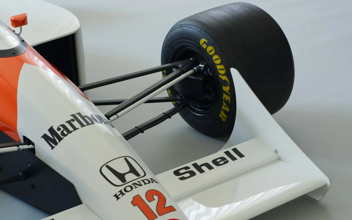 McLaren F1 - Image 7 of 21
