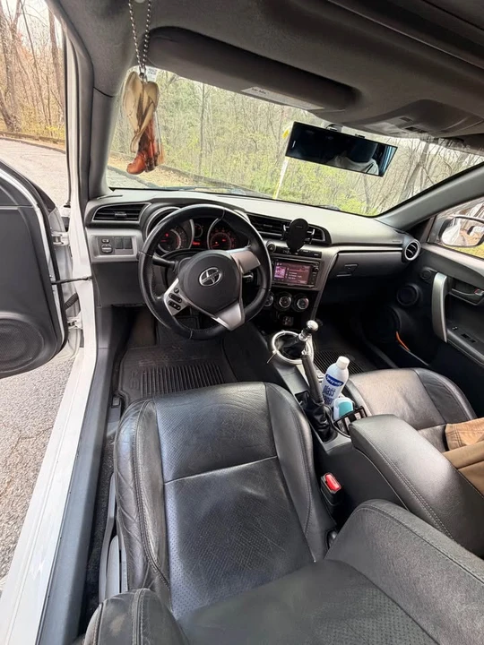 2014 Scion tC - Image 4 of 10
