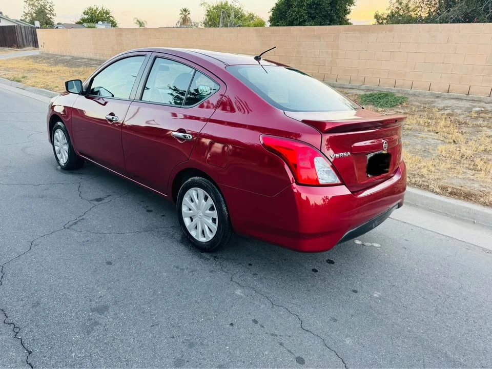 2017 Nissan Versa - Image 3 of 8