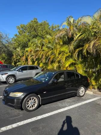2010 BMW E90 3 Series Sedan - Image 2 of 5