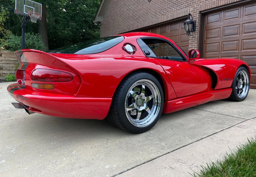 1997 Dodge Viper GTS 2nd Gen - Image 15 of 31