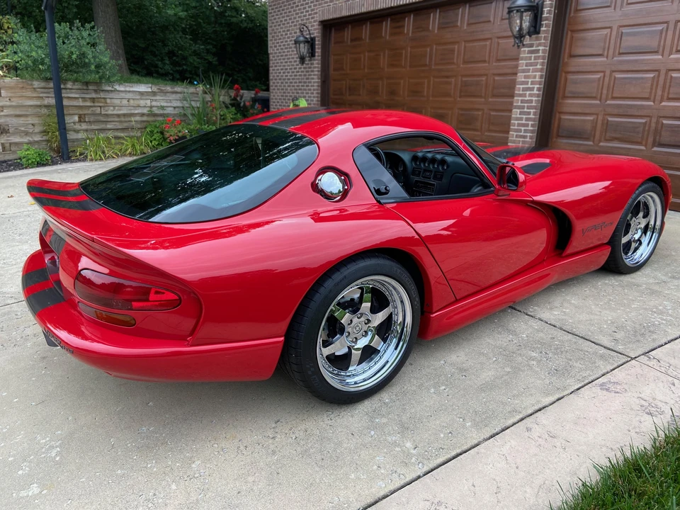 1997 Dodge Viper GTS 2nd Gen - Image 16 of 31