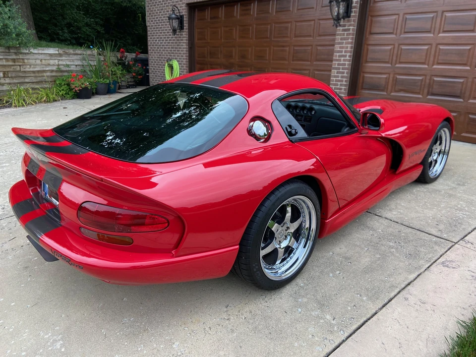 1997 Dodge Viper GTS 2nd Gen - Image 14 of 31