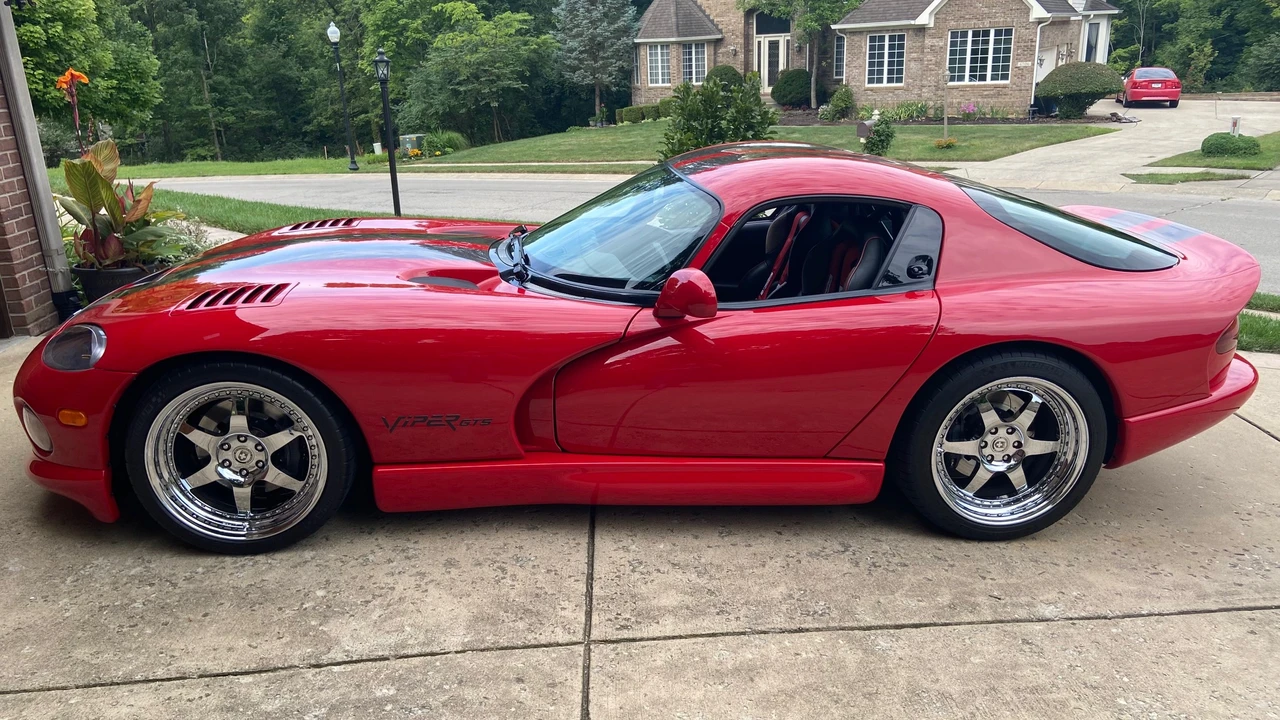 1997 Dodge Viper GTS 2nd Gen - Image 3 of 31