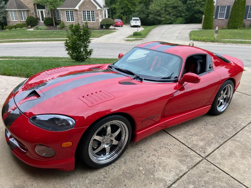 1997 Dodge Viper GTS 2nd Gen - Image 2 of 31