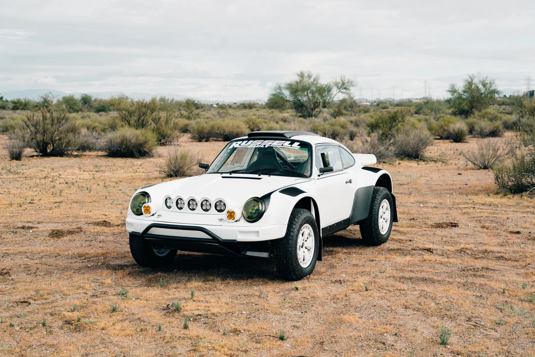 1991 Porsche 964 Carrera 4 - Image 9 of 31