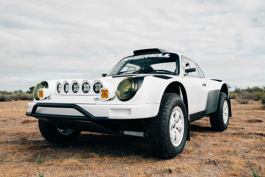 1991 Porsche 964 Carrera 4 - Image 10 of 31