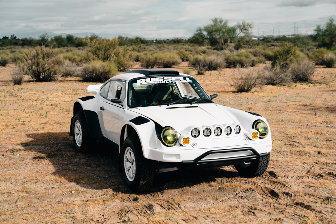 1991 Porsche 964 Carrera 4 - Image 17 of 31