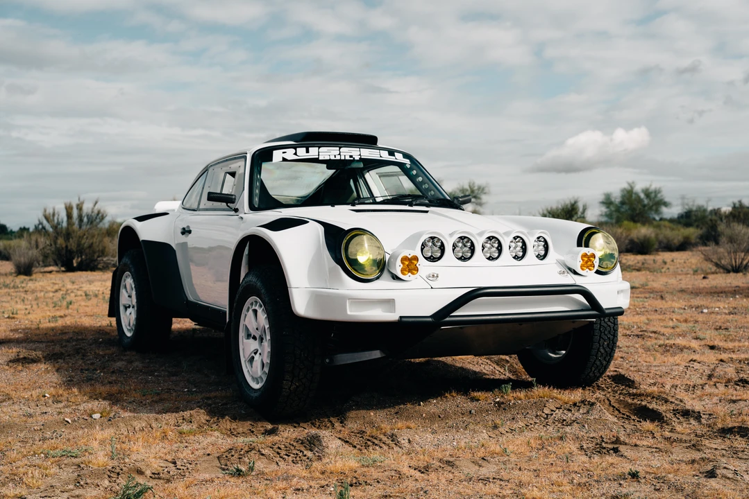 1991 Porsche 964 Carrera 4 - Image 15 of 31