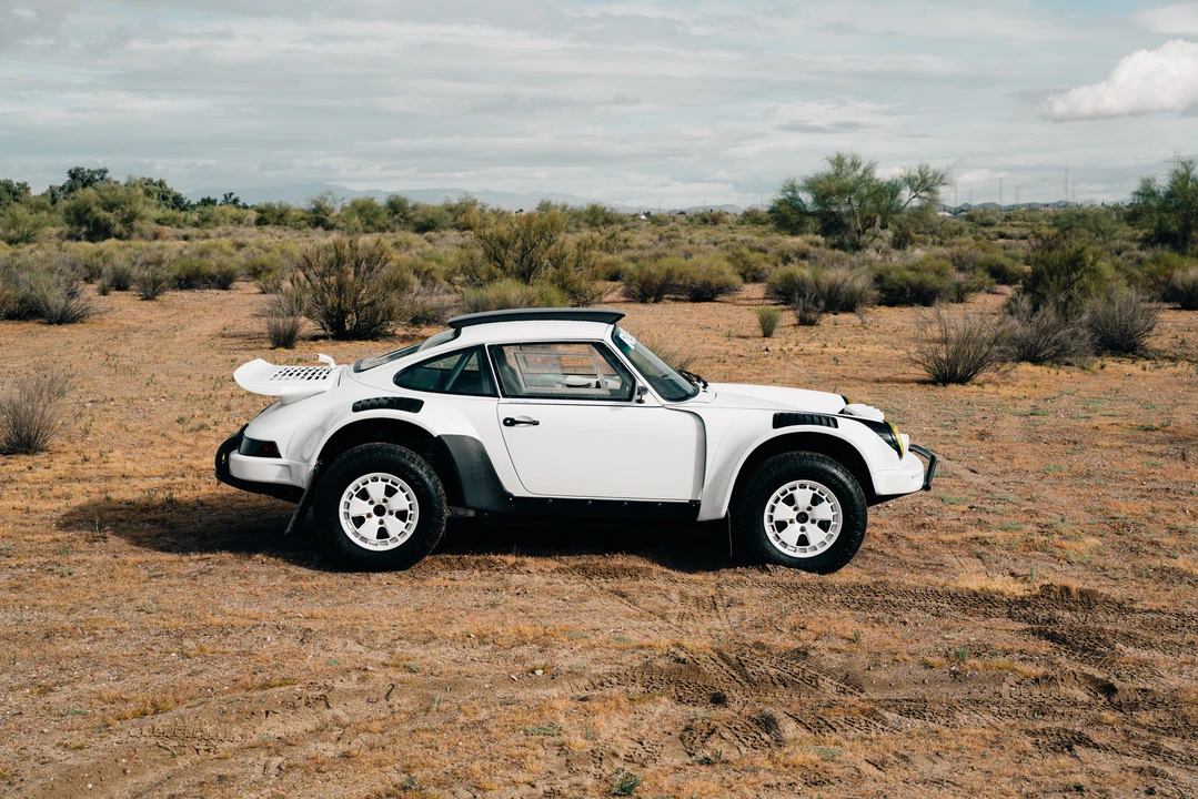 1991 Porsche 964 Carrera 4 - Image 20 of 31