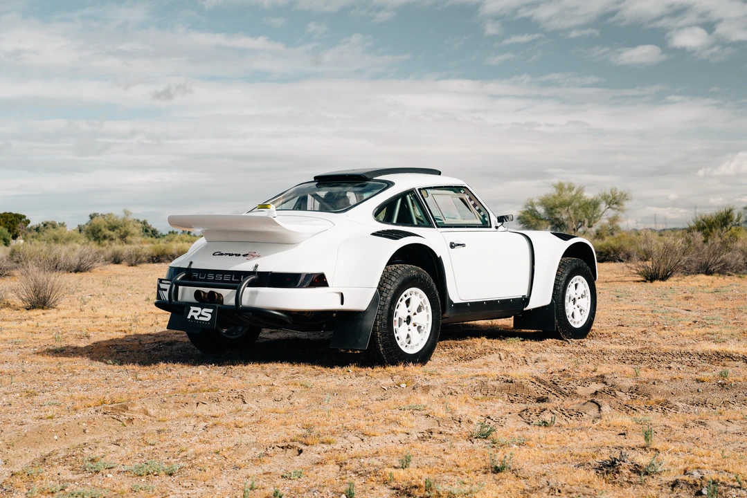 1991 Porsche 964 Carrera 4 - Image 24 of 31