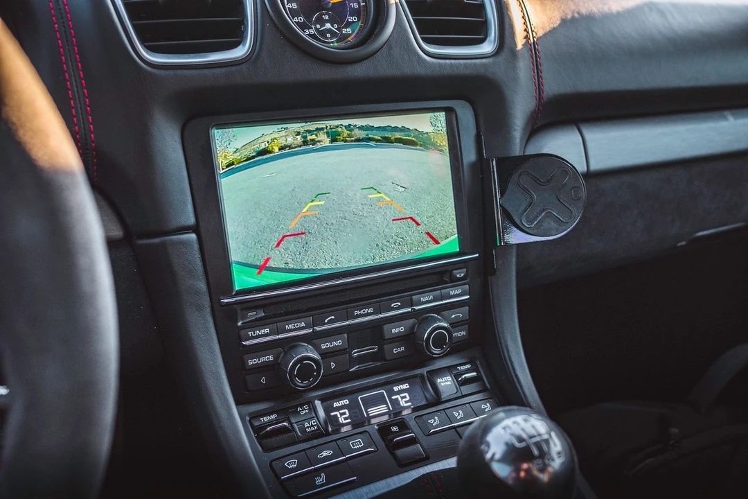 2016 Porsche 981 Cayman GT4 - Image 7 of 21
