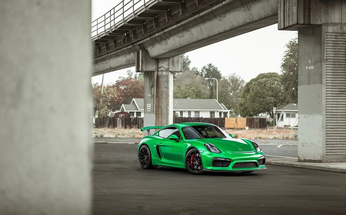 2016 Porsche 981 Cayman GT4 - Image 16 of 21