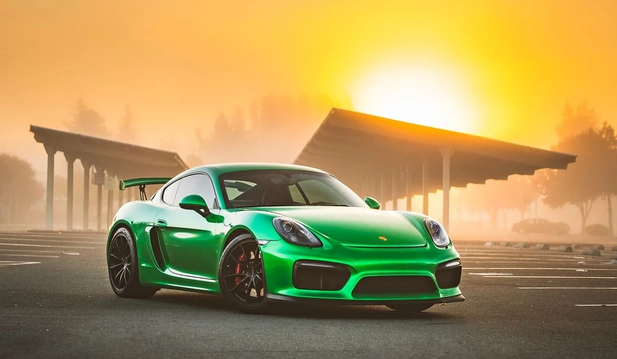 2016 Porsche 981 Cayman GT4 - Image 15 of 21