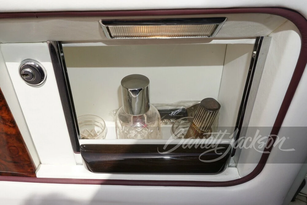 1994 Rolls-Royce Corniche Series IV - Image 18 of 20