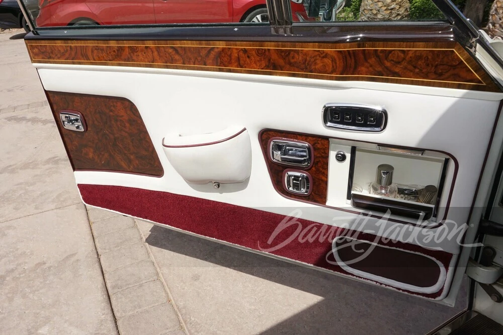 1994 Rolls-Royce Corniche Series IV - Image 19 of 20