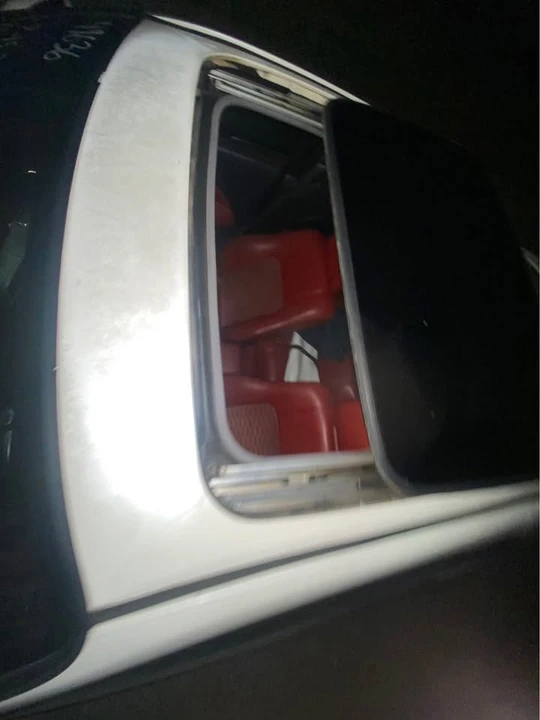 1996 Honda Prelude 5th Gen - Image 2 of 6