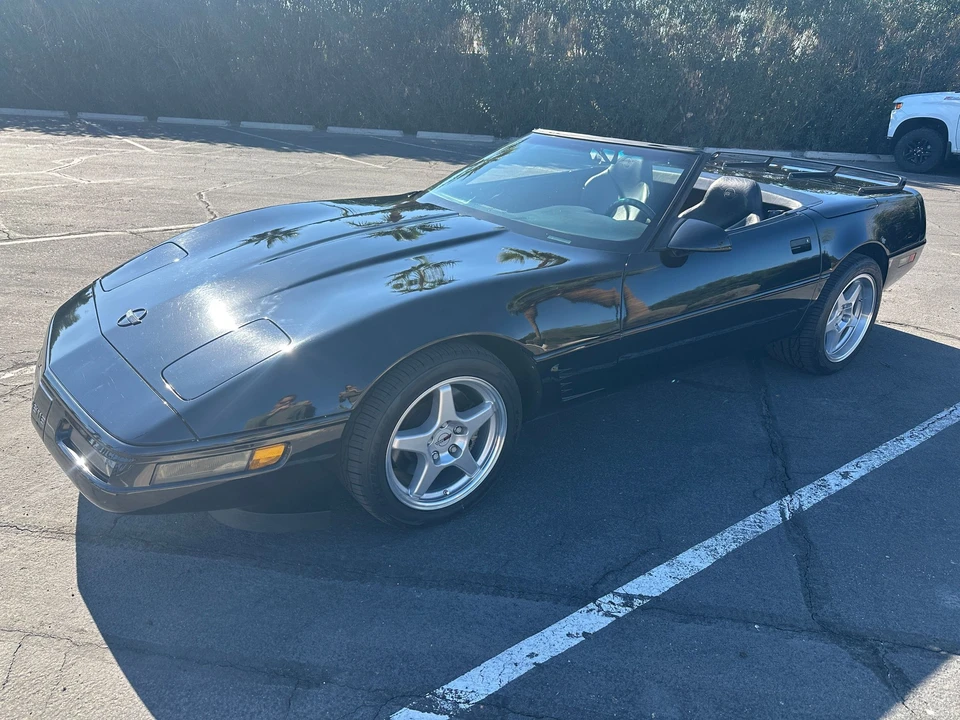1995 Chevrolet Corvette C4 - Image 8 of 16