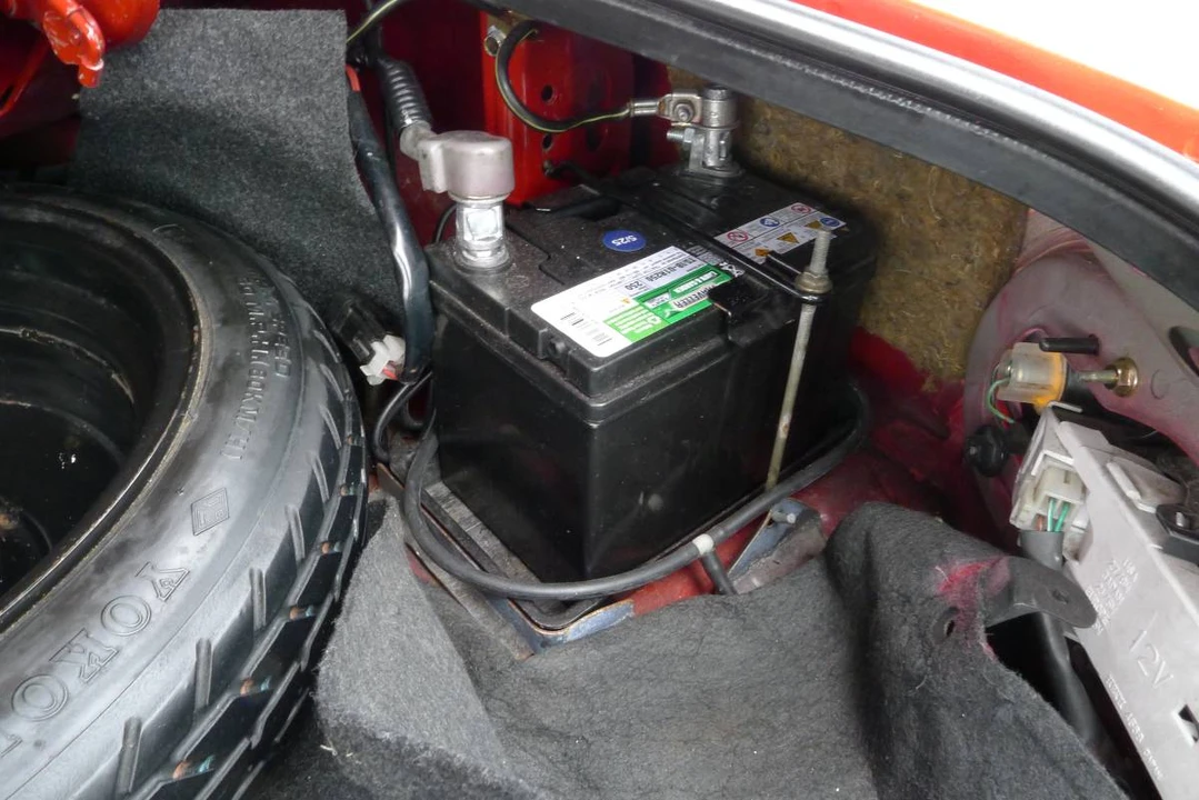 1995 Mazda NA MX-5 Miata - Image 19 of 20