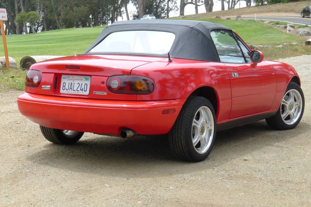 1995 Mazda NA MX-5 Miata - Image 2 of 20