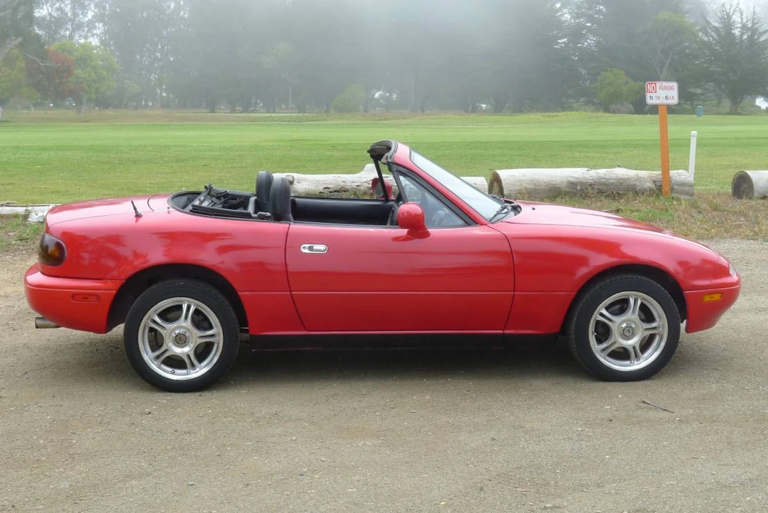 1995 Mazda NA MX-5 Miata - Image 18 of 20