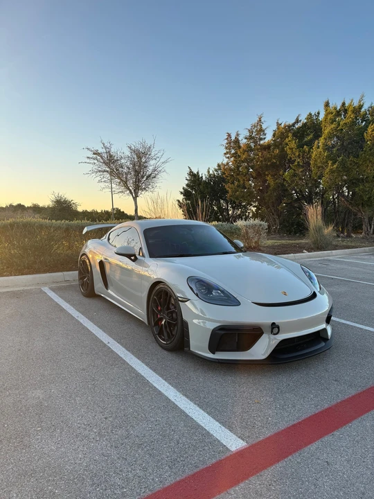 2020 Porsche 718 Cayman GT4 - Image 4 of 7