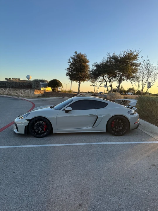 2020 Porsche 718 Cayman GT4 - Image 3 of 7