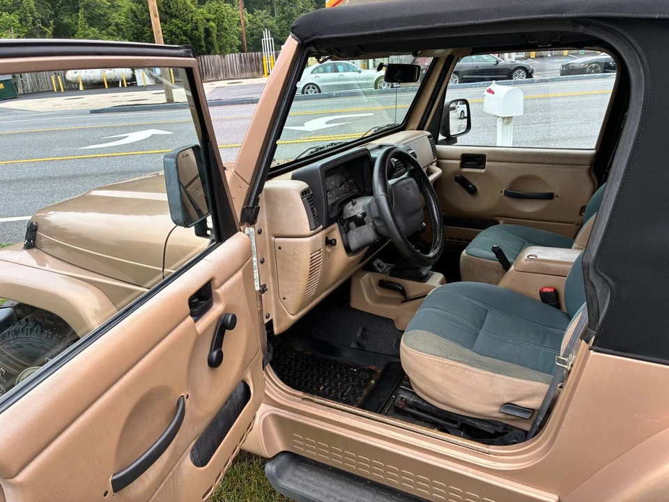 2000 Jeep TJ Wrangler - Image 9 of 14