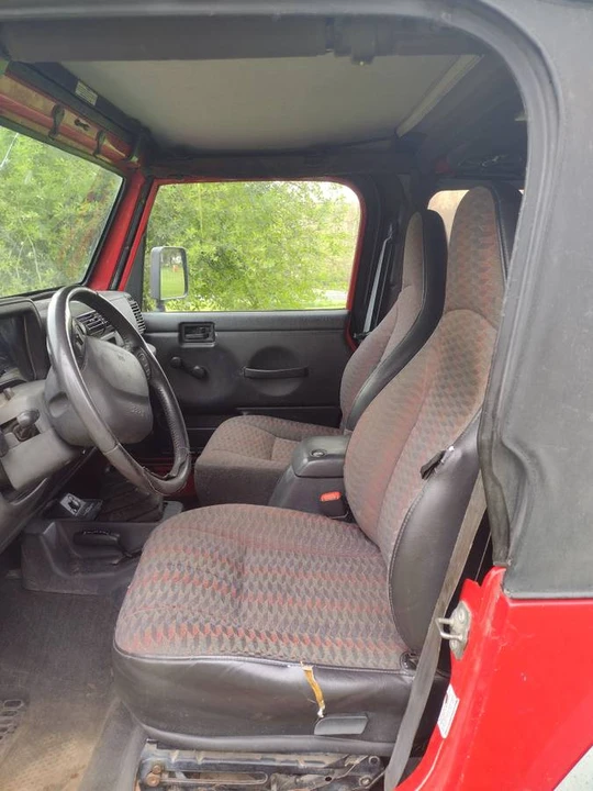 2000 Jeep Wrangler - Image 5 of 10