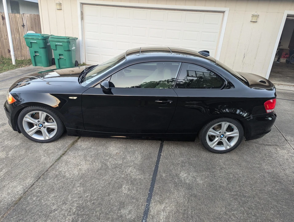 2009 BMW E81/E82/E88 1 Series - Image 2 of 14