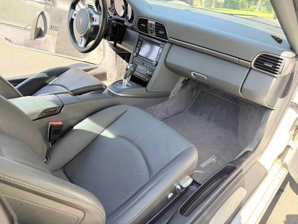 2009 Porsche 997 Carrera - Image 12 of 16