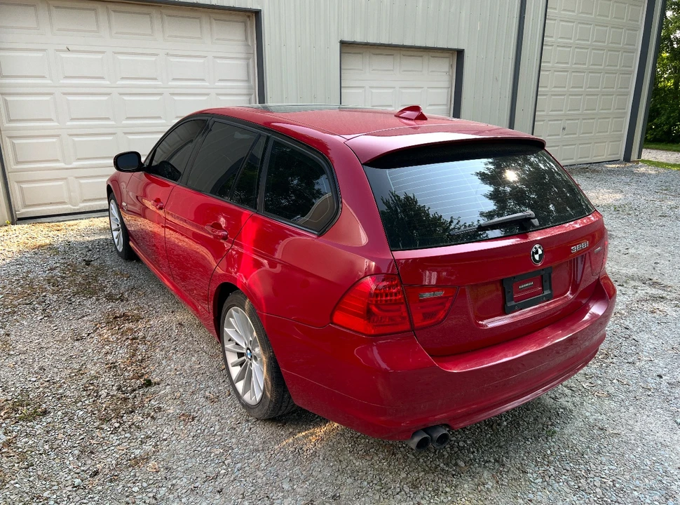 2010 BMW E91 3 Series Touring - Image 2 of 10