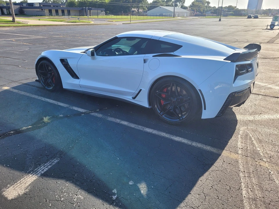2017 Chevrolet Corvette C7 Z06 - Image 6 of 30