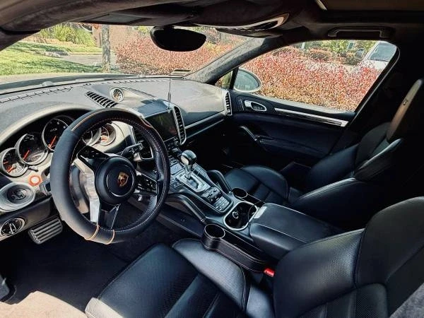 2017 Porsche 958 Cayenne GTS - Image 4 of 11