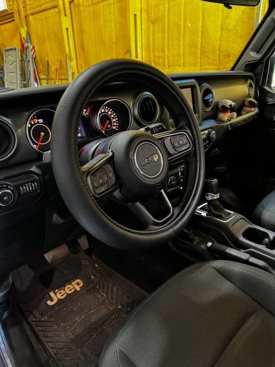 2022 Jeep JL Wrangler - Image 2 of 15
