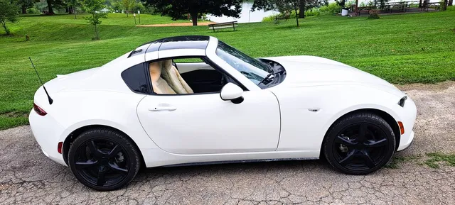 2022 Mazda MX-5 Miata RF Grand Touring