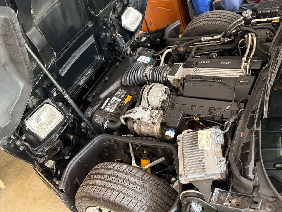 Chevrolet Corvette C4 - Image 21 of 24