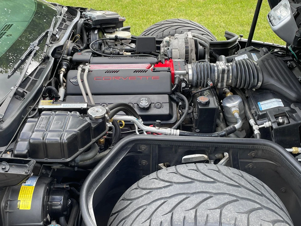 Chevrolet Corvette C4 - Image 9 of 11